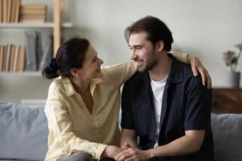 ازدواج با فرد سن بالا