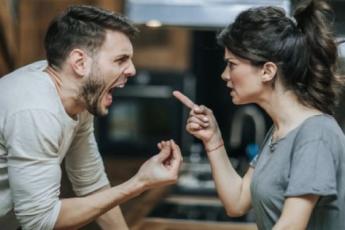 توقف مشاجره زوجین