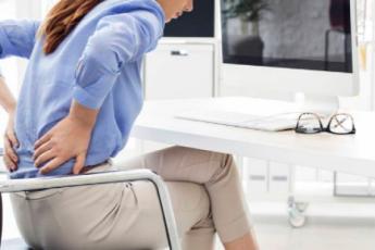 آسیب های ناشی از بد نشستن