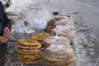 طرز تهیه نان کاکولی خوشمزه و سنتی به روش شهرکردی